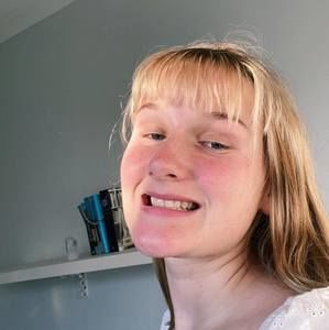 Meet your Posher, Gemma